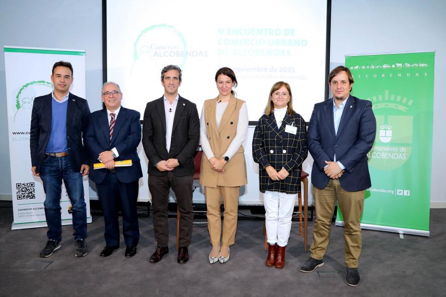 Vº Encuentro de Comercio Urbano -  Imagen posado de autoridades, donde destacamos la presencia del alcalde Aitor Retolaza.