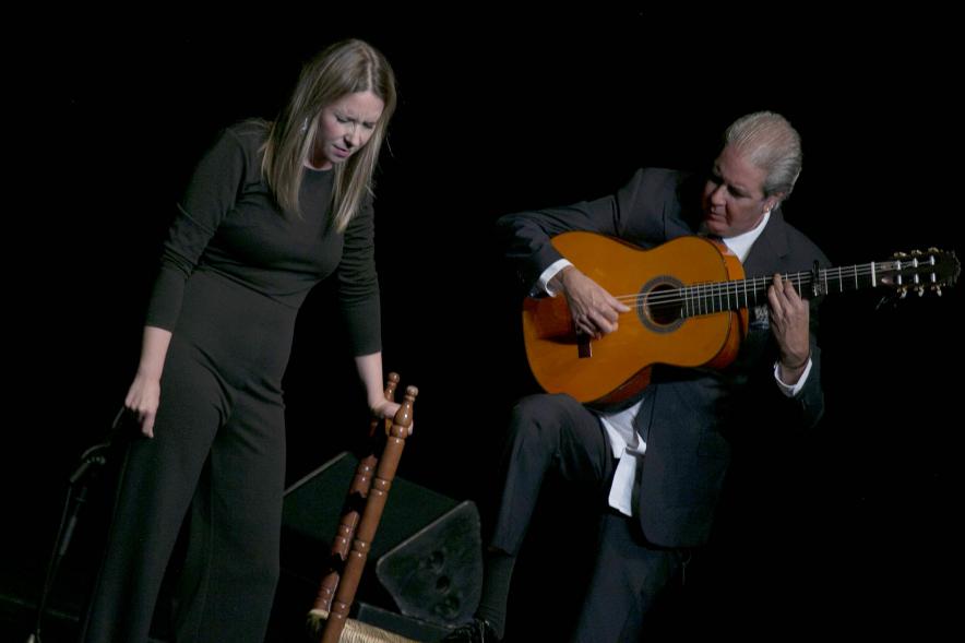  Semana Flamenca - Concierto Rocío Márquez -  Imagen de un momento de la actuación de la cantaora Rocío Márquez acompañada a la guitarra por Miguel Ángel Cortés