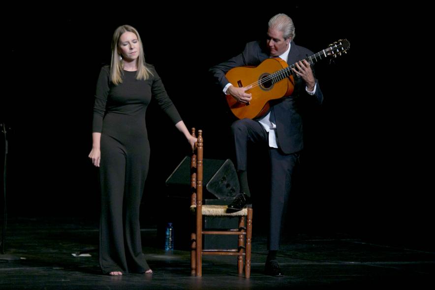  Semana Flamenca - Concierto Rocío Márquez - Imagen de un momento de la actuación de la cantaora Rocío Márquez acompañada a la guitarra por Miguel Ángel Cortés.