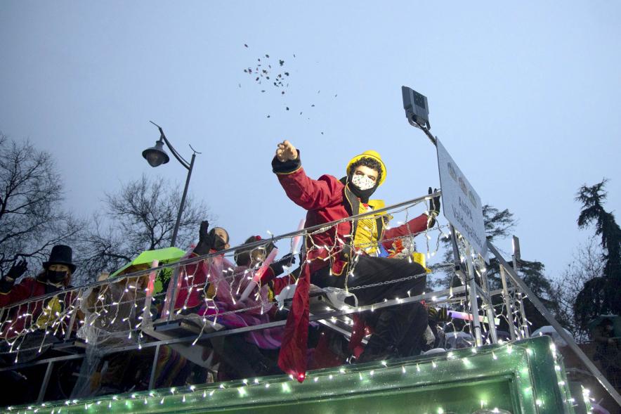 Cabalgata de Reyes 2022 - Imagen de la carroza del AMPA de Valdepalitos que participa en la cabalgata.