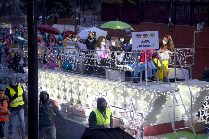 Cabalgata de Reyes 2022 - Imagen de la carroza del AMPA San Antonio que participa en la cabalgata.