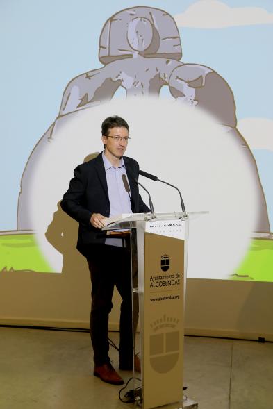 Inauguración Exposición "Miradas Tintinófilas" - Imagen de un momento de la intervención de Pedro Rey.