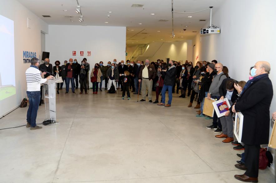 Inauguración Exposición "Miradas Tintinófilas" - Imagen panorámica del Centro de Arte durante la inauguración de la exposición «Miradas Tintinófilas».
