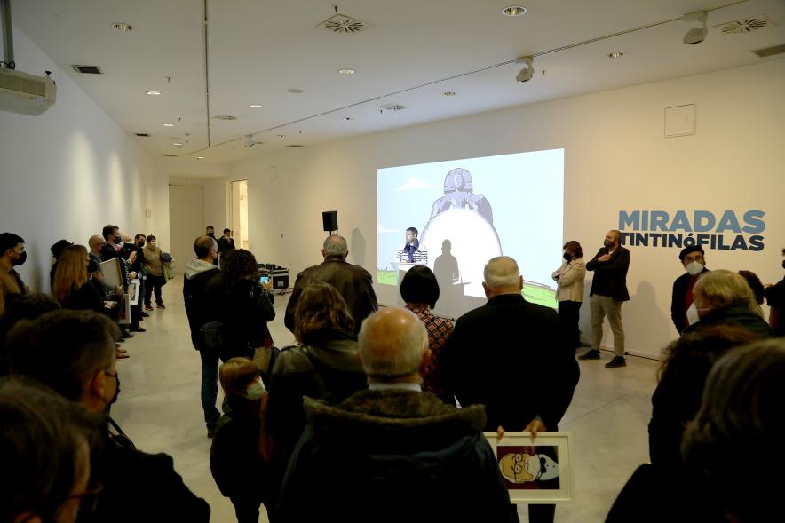  Inauguración Exposición "Miradas Tintinófilas" - Imagen panorámica del Centro de Arte durante la inauguración de la exposición «Miradas Tintinófilas».