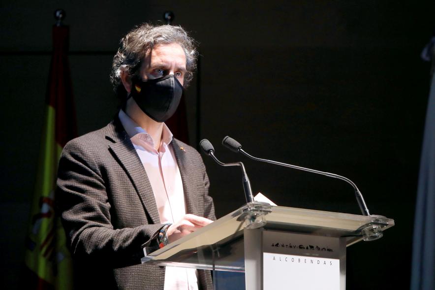 Presentación de las Fiestas Virgen de la Paz 2022 - Imagen de un momento de la intervención del alcalde Aitor Retolaza.