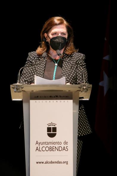 Presentación de las Fiestas Virgen de la Paz 2022 - Imagen de un momento de la intervención de la presidenta de la Hermandad Nuestra Señora Virgen de la Paz, Isabel Páramo.