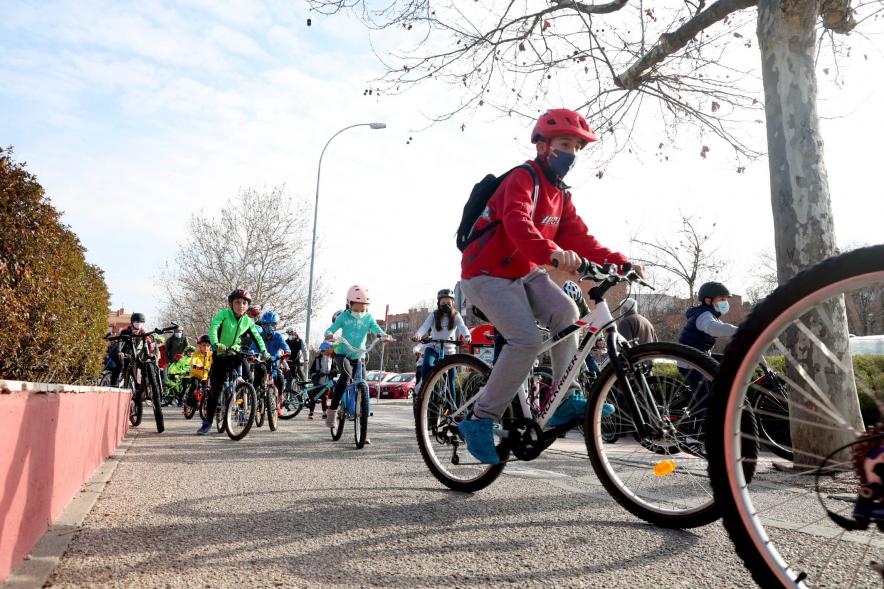 Marcha en Bici por la Paz -  Imagen de los participantes de la  carrera.