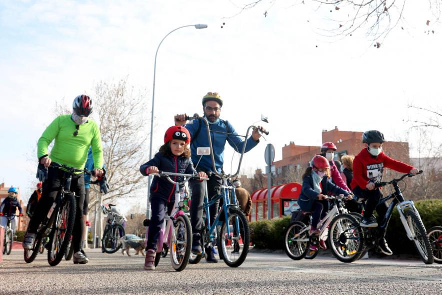  Marcha en Bici por la Paz -  Imagen de los participantes de la  carrera.