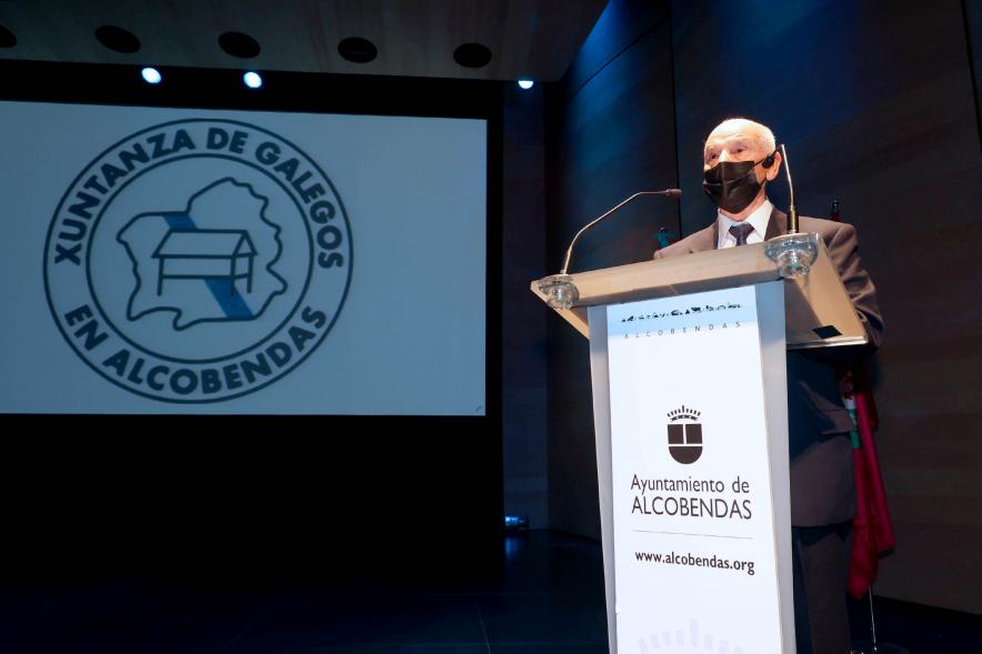 Homenaje a Ovidio Cadenas en el Centro de Arte -  Discurso de un miembro de la asociación.