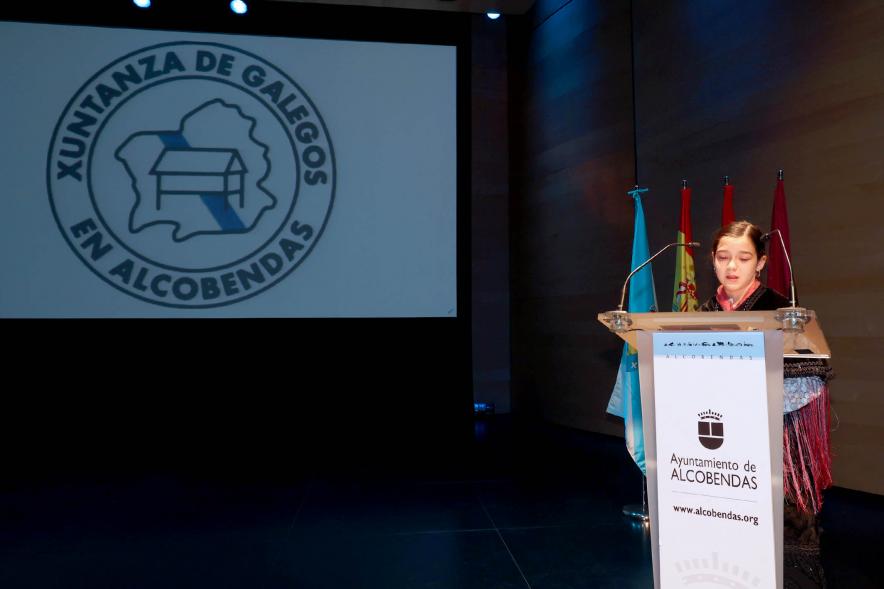 Homenaje a Ovidio Cadenas en el Centro de Arte -  Discurso de una representante de la asociación gallega.
