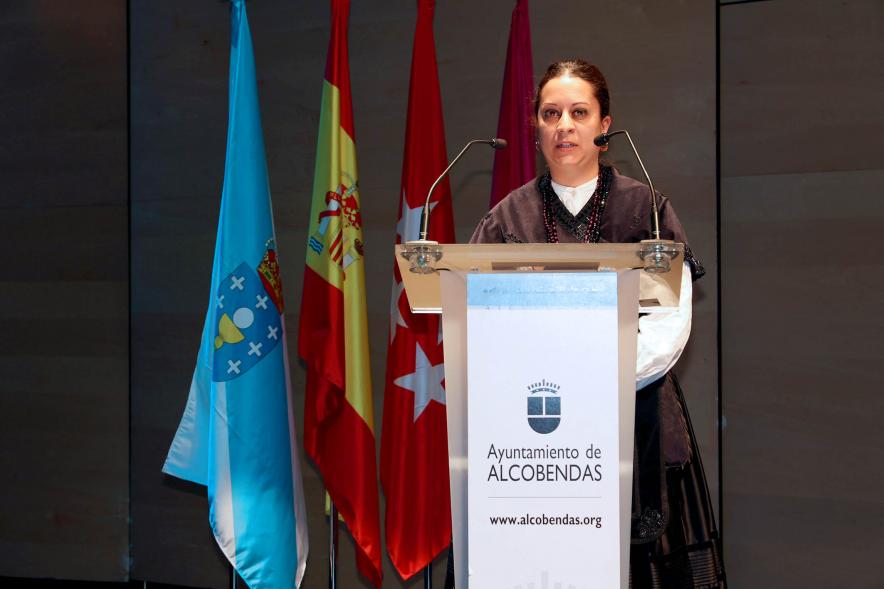 Homenaje a Ovidio Cadenas en el Centro de Arte - Discurso de una representante de la asociación gallega.