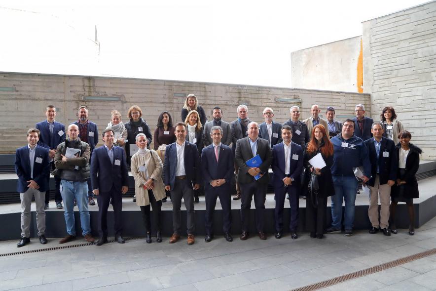 Bienvenida a Nuevas Empresas a Alcobendas -  Imagen del acto de bienvenida a nuevas empresas en el Patio de Encuentros del Centro de Arte de Alcobendas.