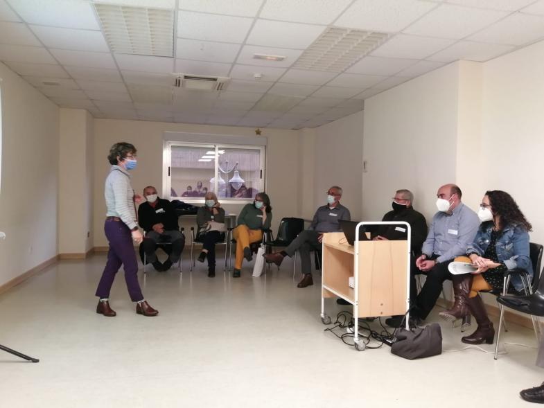 Foro Distrito Centro Medio Ambiente Urbano - Imagen de la reunión de los vecinos con las autoridades municipales correspondientes.