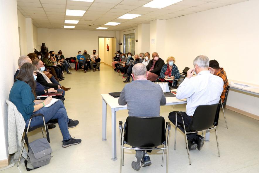 Foro de Participación - Foro de Participación -  Panorámica de la sala con los asistentes. y las autoridades..