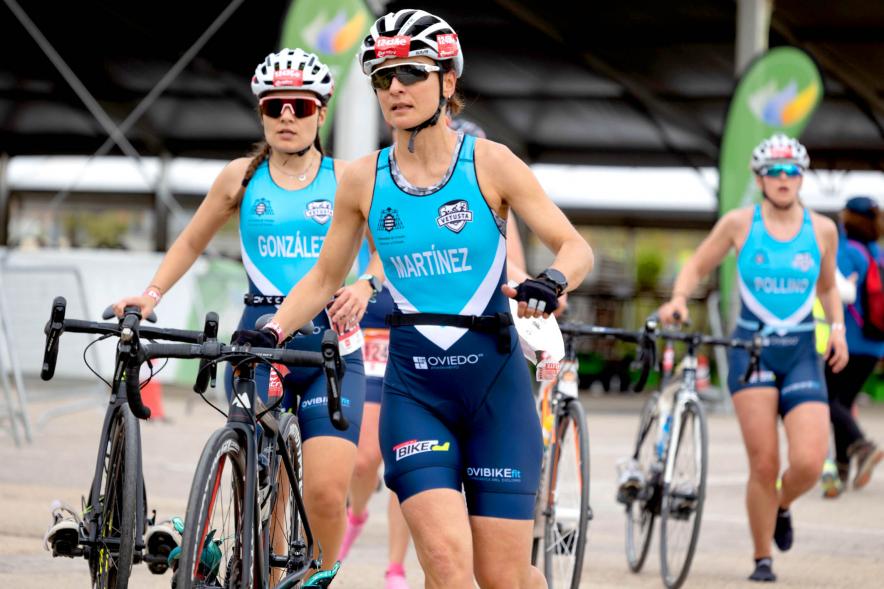 Campeonato de España de Duatlón - Imagen de un momento de la prueba de bicicleta femenina.
