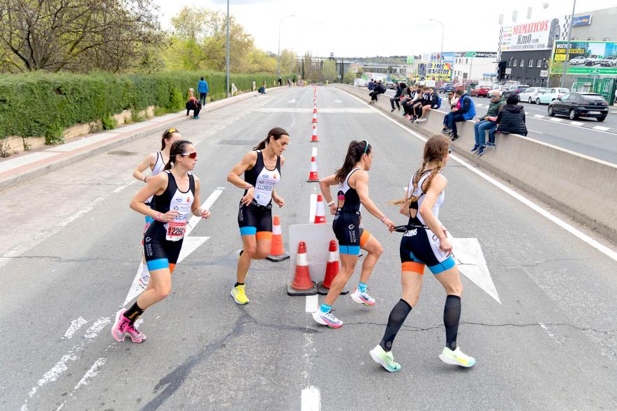 Campeonato de España de Duatlón - Imagen  de un momento de la carrera a pie femenina.