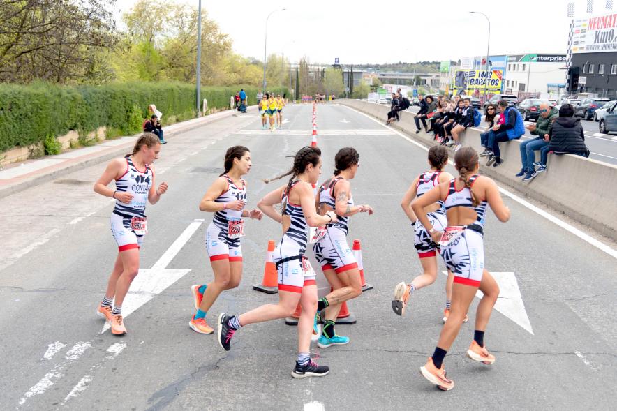   Campeonato de España de Duatlón - Imagen  de un momento de la carrera a pie femenina.