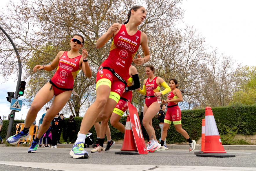  Campeonato de España de Duatlón - Imagen de un momento de la carrera a pie femenina.