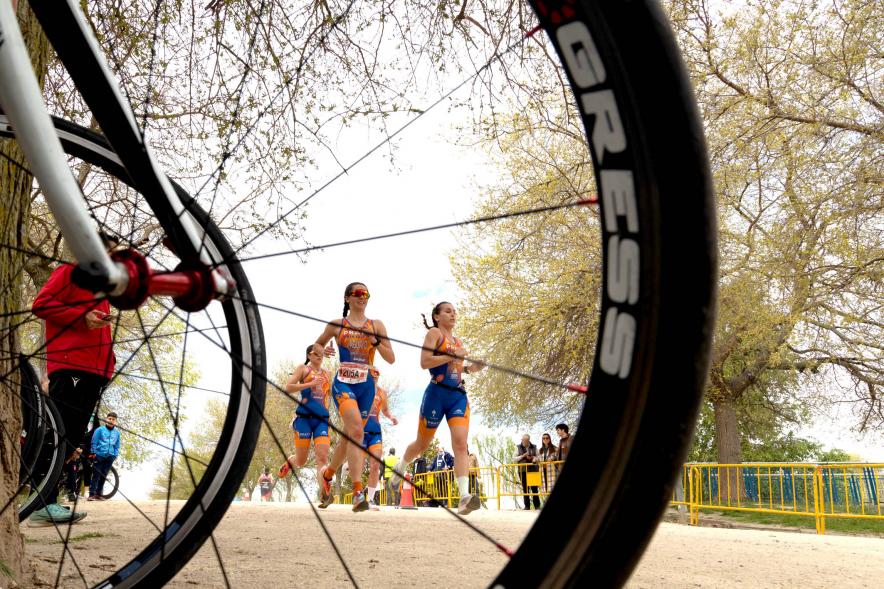 Campeonato de España de Duatlón - Imagen de un momento de la carrera a pie femenina.