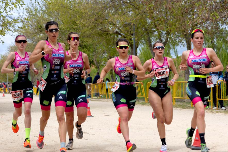  Campeonato de España de Duatlón - Imagen de un momento de la carrera a pie femenina.