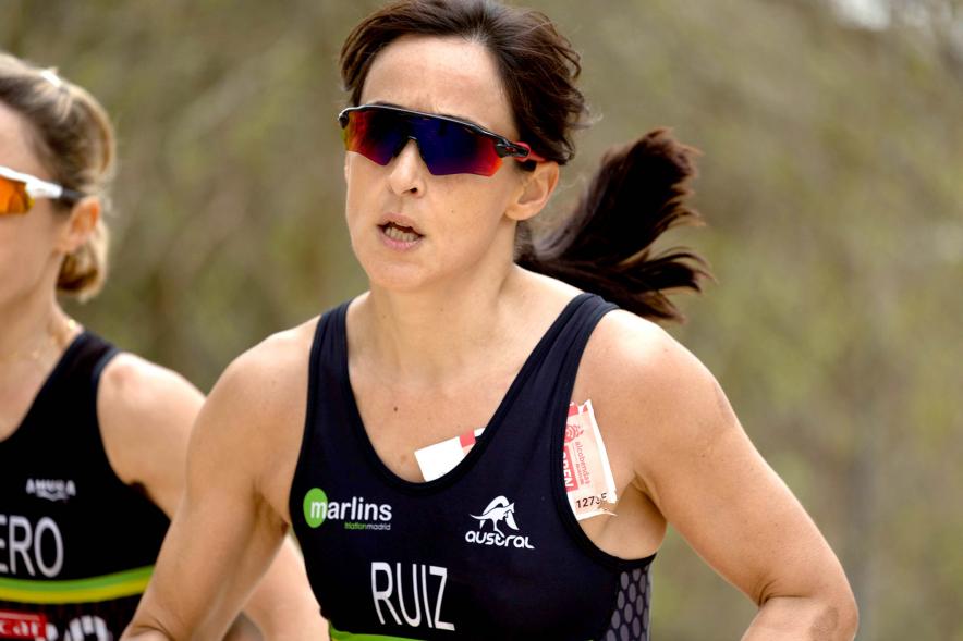 Campeonato de España de Duatlón - Imagen primer plano de una corredora en el momento de la prueba.