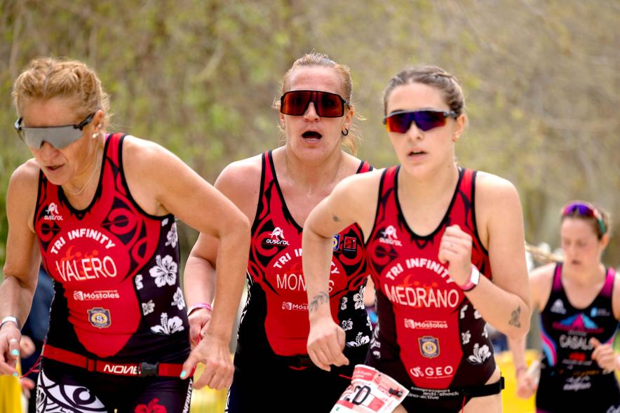 Campeonato de España de Duatlón - Imagen de un momento de la carrera a pie femenina.
