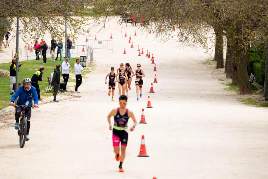 Campeonato de España de Duatlón - Imagen de un momento de la carrera a pie femenina.