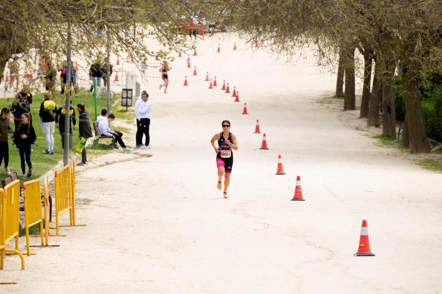Campeonato de España de Duatlón - Imagen de un momento de la carrera a pie femenina.