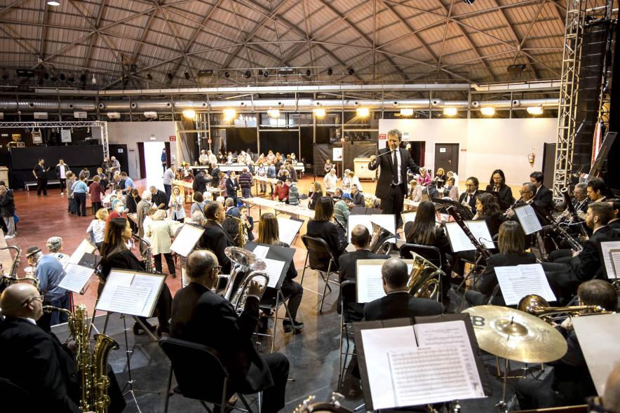 Fiesta del Dos de Mayo en La Esfera -Imagen de un momento del concierto especial a cargo de la Banda Municipal.