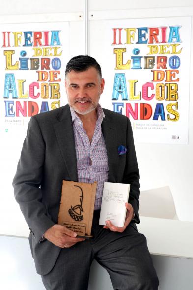 Entrega del Premio Bachiller Alonso López - Primer plano de Juan Manuel Sainz,  ganador del premio.