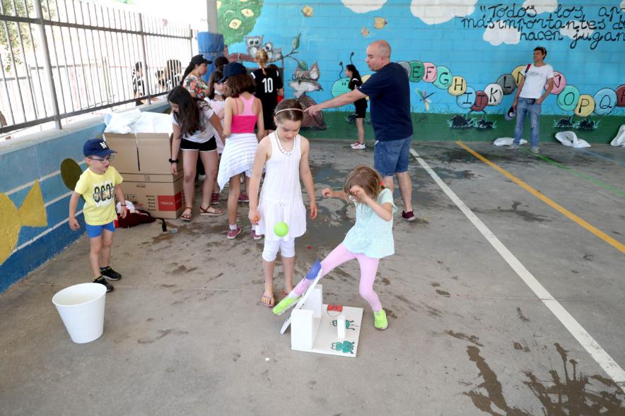 Niños jugando
