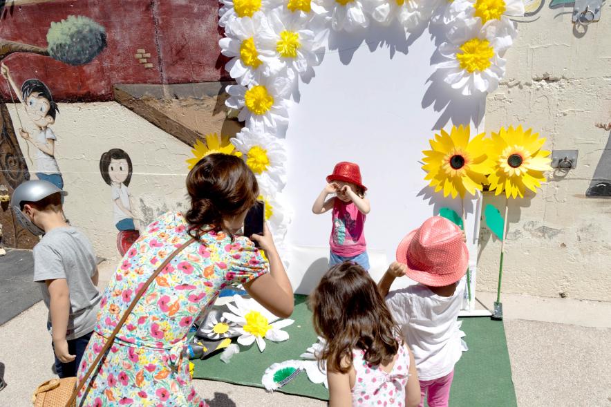 Niña en el photocall