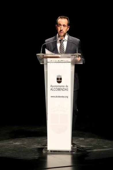 XXIV Gala Fundal -  Primer plano del presentador de la  gala.