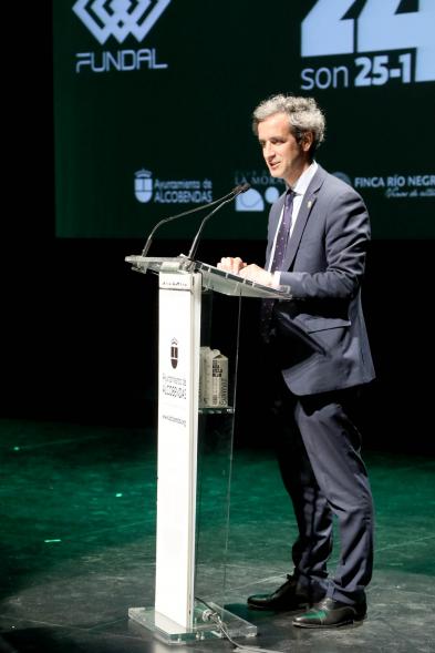 XXIV Gala Fundal - Primer plano del discurso del alcalde Aitor Retolaza.
