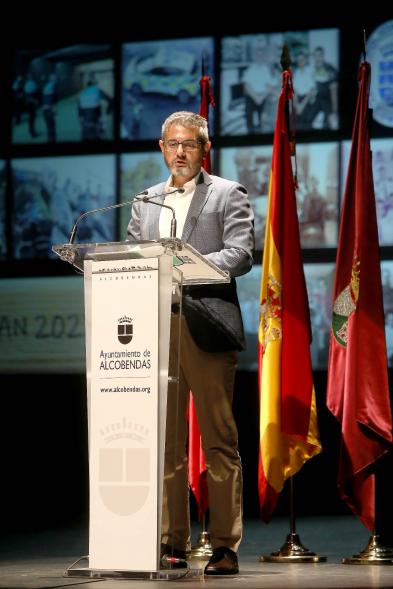 Festividad de San Juan de la Policía Local - Primer plano del discurso del vicealcalde Sánchez Acera.