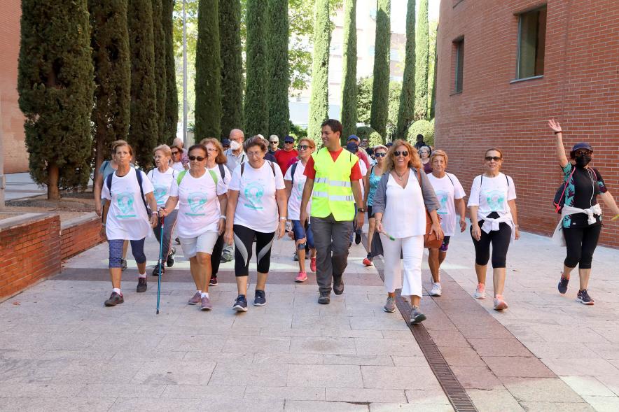 Marcha de Mayores 2022 - Cabecera de la marcha con Inmaculada Puyalto. 