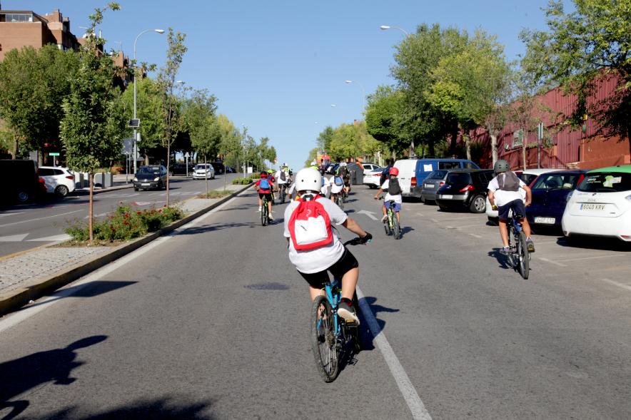 Semana de la Movilidad - Recorrido Escolar - Primer plano de un grupo de niños.