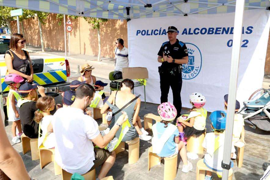 Fiesta de la Movilidad en el Bulevar Salvador Allende -  Carpa informativa de la Policía Municipal.