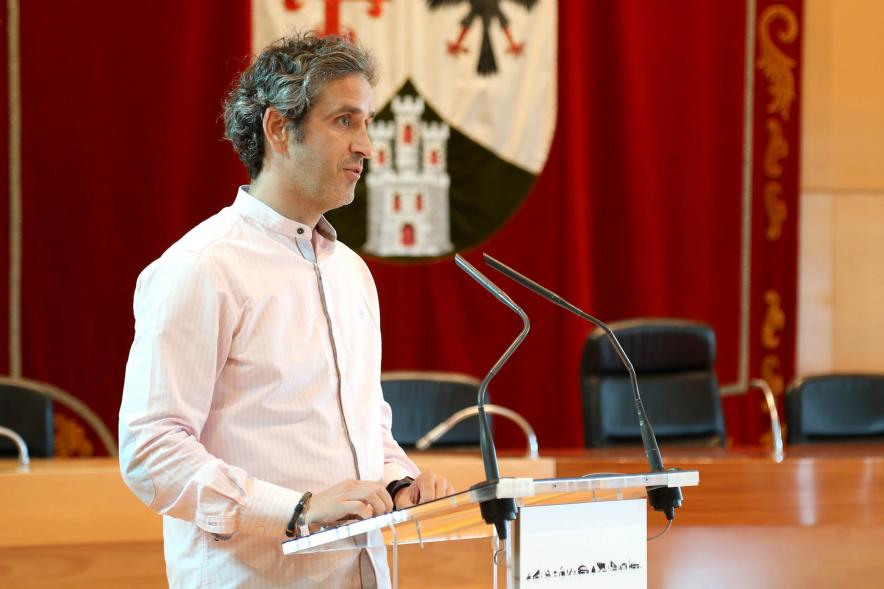 Recepción Royal Oaks Cavaliers - Discurso del alcalde Aitor Retolaza.