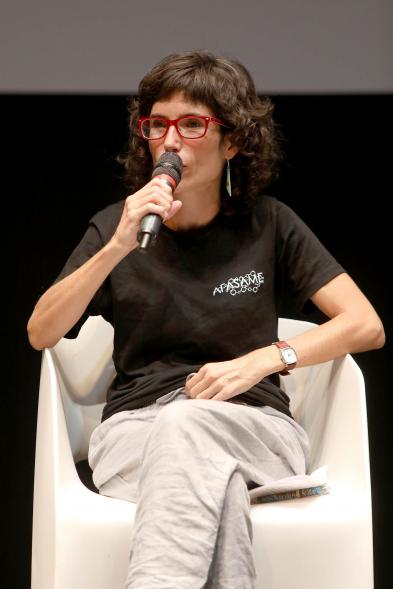 Acto sobre Salud Mental del Consejo de la Juventud de Alcobendas - Primer plano de una ponente.