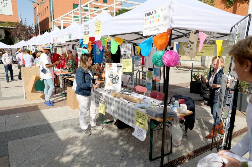 Feria de las Asociaciones 2022 - Primer plano de una carpa de la feria.