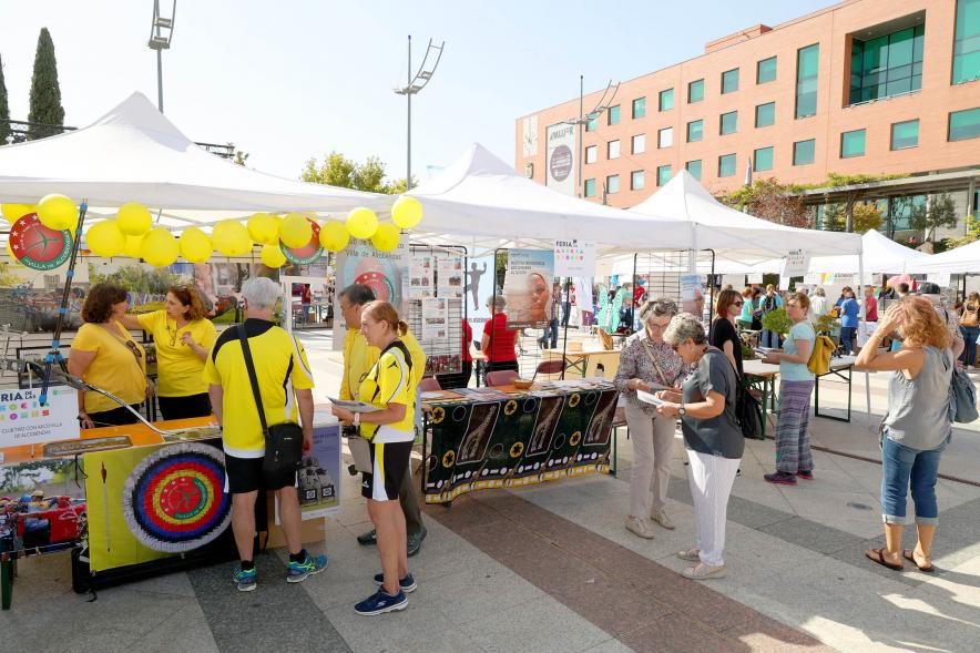 Feria de las Asociaciones 2022 - Detalles de las carpas de las asociaciones.