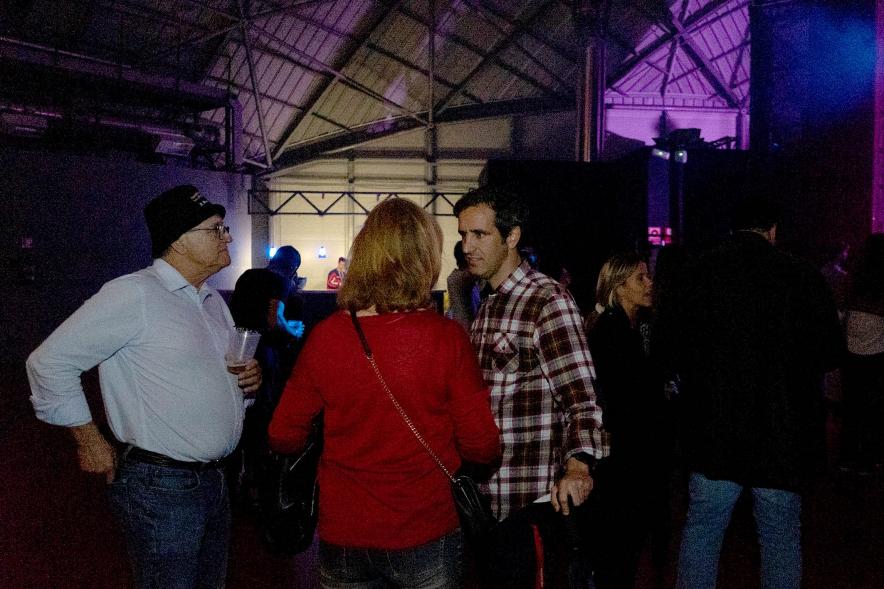 Forever Young Festival - Imagen del alcalde Aitor Retolaza con dos concejales.