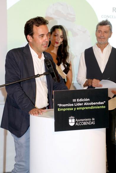 IIIª Edición Premios Lider Alcobendas - Primer plano del discurso de un empresario.