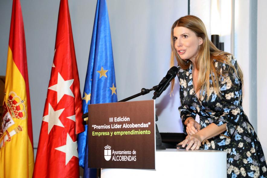 IIIª Edición Premios Lider Alcobendas - Primer plano de una galardonada.