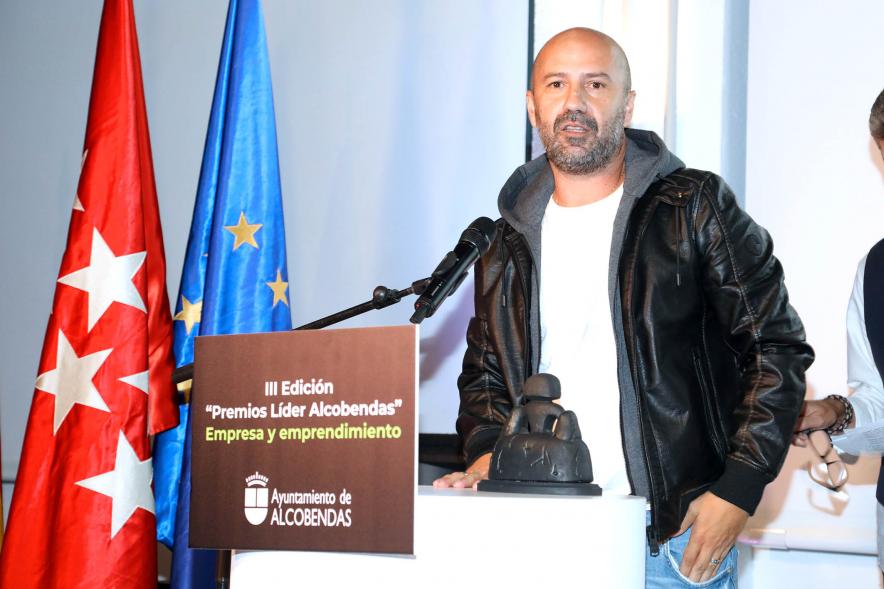 IIIª Edición Premios Lider Alcobendas - Primer plano del discurso de un empresario.