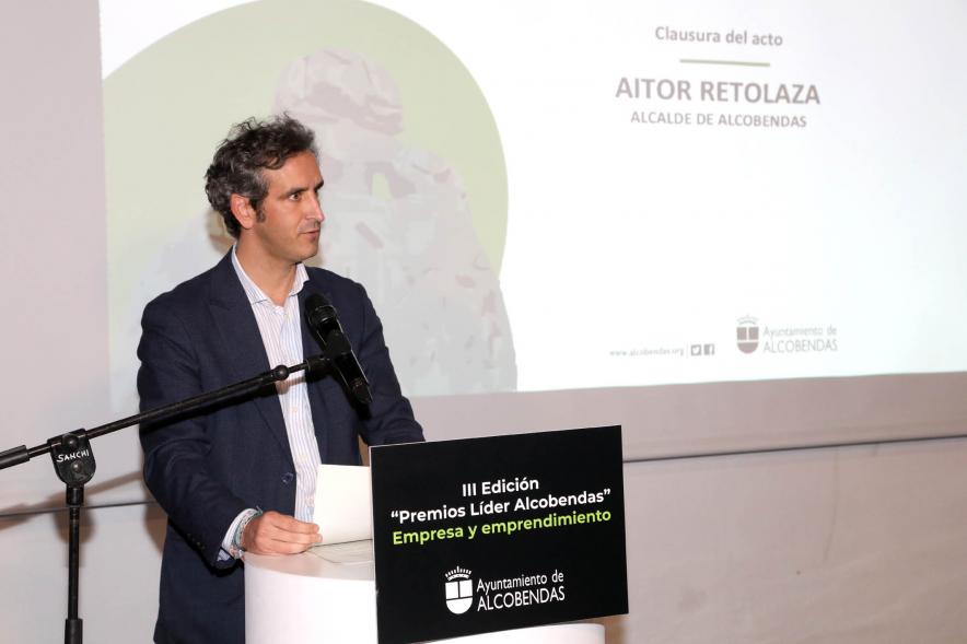 IIIª Edición Premios Lider Alcobendas - Primer plano del discurso del alcalde Aitor Retolaza.
