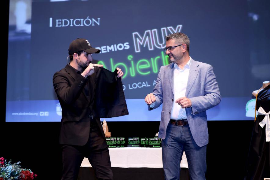 Alcalde viviendo la magia