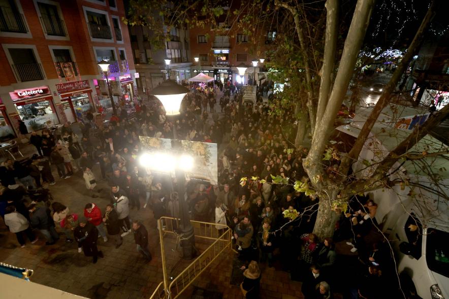 Pregón Fiestas Virgen de la Paz 2023 -  Foto cenital de los asistentes al pregón.