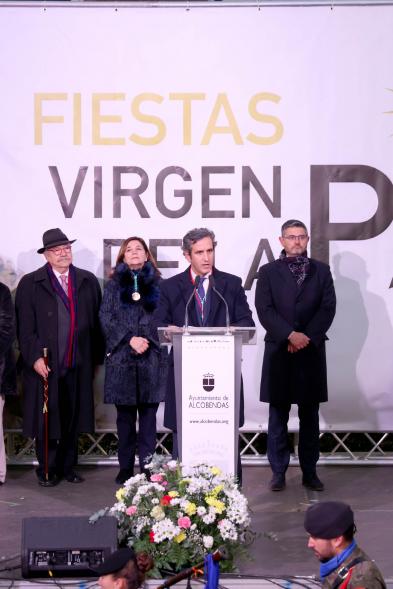 Procesión Virgen de la Paz 2023 - Imagen de un momento del discurso del alcalde Aitor Retolaza.